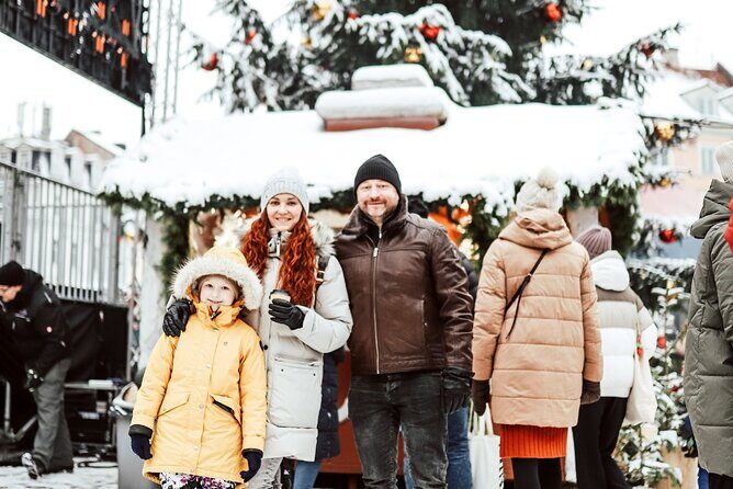 1H Private Photoshoot in Old Town of Riga - Riga Old Town at Christmas: Why This Photoshoot Works
