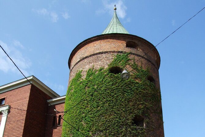 2 Hours Walking Tour in Legends and Secret of Riga's Old Town - Rozena iela: The Narrow Street That Got a Nickname