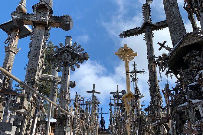 5,5 Hour Small Group Tour to Hill of Crosses from Riga - The Latvia–Lithitania border: bring your passport or EU ID
