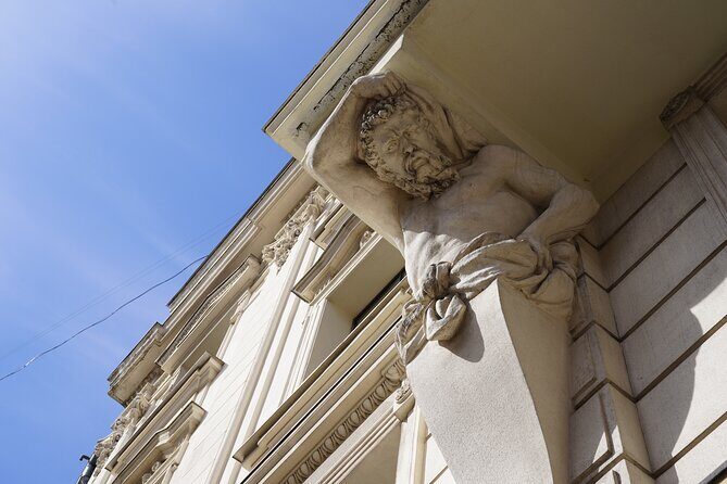 Discover Riga Bike Tour - Old Jewish Cemetery and Moscow District Wooden Streets