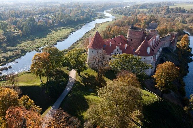 Full-Day Rundale Palace Tour from Riga - Rundale Palace: Baroque and Rococo summer residence in plain terms