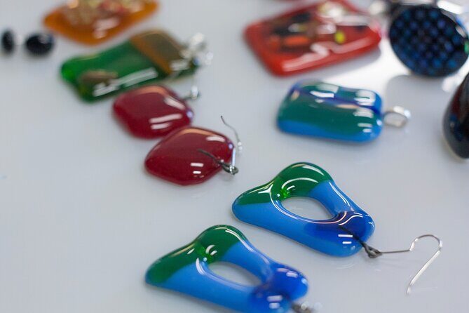 Glass Jewellery Workshop - The 1 hour 30 minutes plan, from first pick of colors to finished pieces