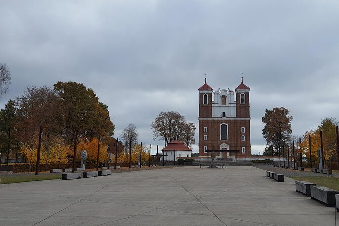 Go on a pilgrimage from Riga - visit Siluva and Hill of Crosses! - Should you book with Latvian Gem for Siluva and the Hill of Crosses?