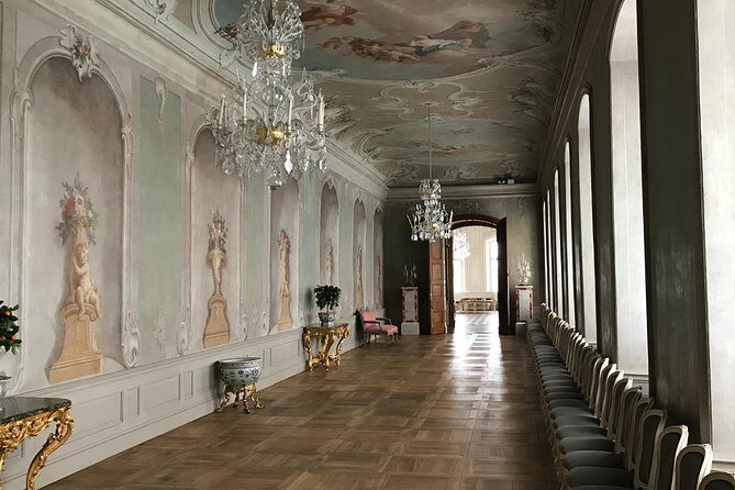Group Day trip to Rundale Palace, Hill of Crosses & Bauska Castle - The van ride: comfort, commentary, and the real pacing of an 8-hour day