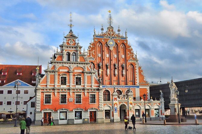 Old Town Walking Tour of Riga - A 2-hour Riga Old Town walk that actually fits a real schedule