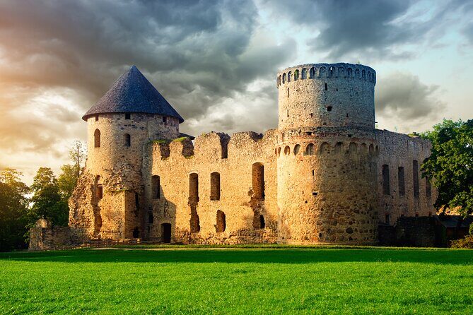 Private Full-Day Trip to Bauska, Rundale and Jelgava Palace - A tight, private day outside Riga: Bauska, Rundale, Jelgava