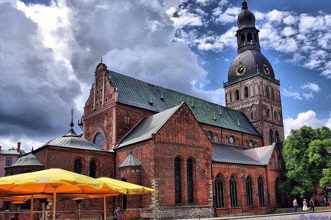 Private grand Riga city tour - Why this private Riga tour works so well for first-timers