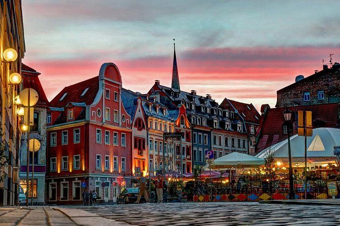 Private grand Riga city tour - Pickup, Wi-Fi, and the real rhythm of a 4-hour day