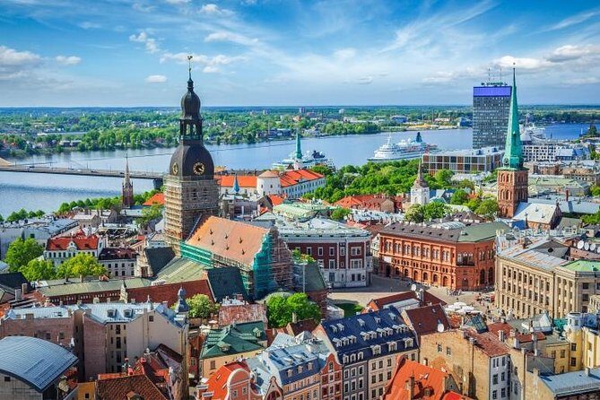 Private Riga Old Town Walking Tour - Meeting at the Latvian National Opera, ending at Black Heads Square