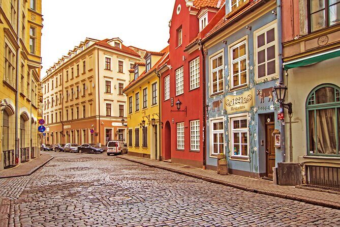 Private Tour of Riga - English-Speaking Guide and Private-Group Comfort
