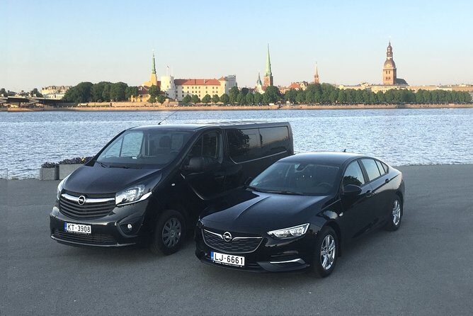 Private Transfer from Hotel to Riga Airport with English speaking driver - Door-to-Door Pickup From Your Riga Hotel Lobby