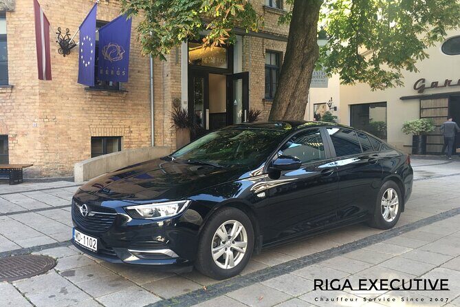Private Transfer from Hotel to Riga Airport with English speaking driver - The Private Ride to Riga Airport (About 30 Minutes)