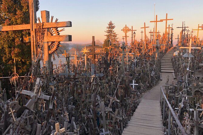 Private transfer Riga - Hill of Crosses - Riga - Driving Context from Riga to the Hill (Without Being Overpacked)