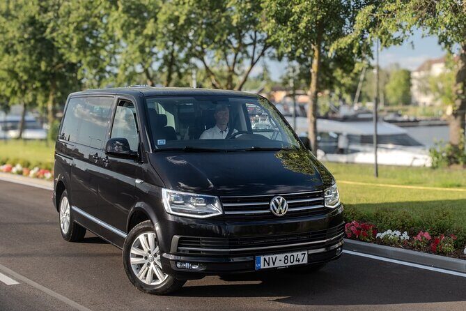 Riga Airport Private Transfer - private group 1 to 8 pax - Door-to-Door Comfort: Wi‑Fi, Water, and Charging for Real Travel Time