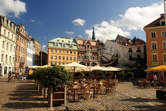 Riga Old Town Walking Tour in a Small Group - Why Riga’s Old Town walk works so well in 90 minutes