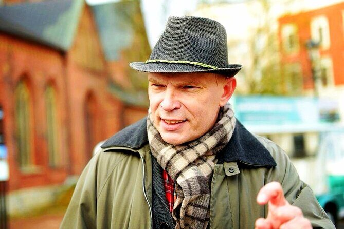 Riga Sightseeing Tour for First Time Visitors - Pickup and meeting: the simple plan (and the one catch)